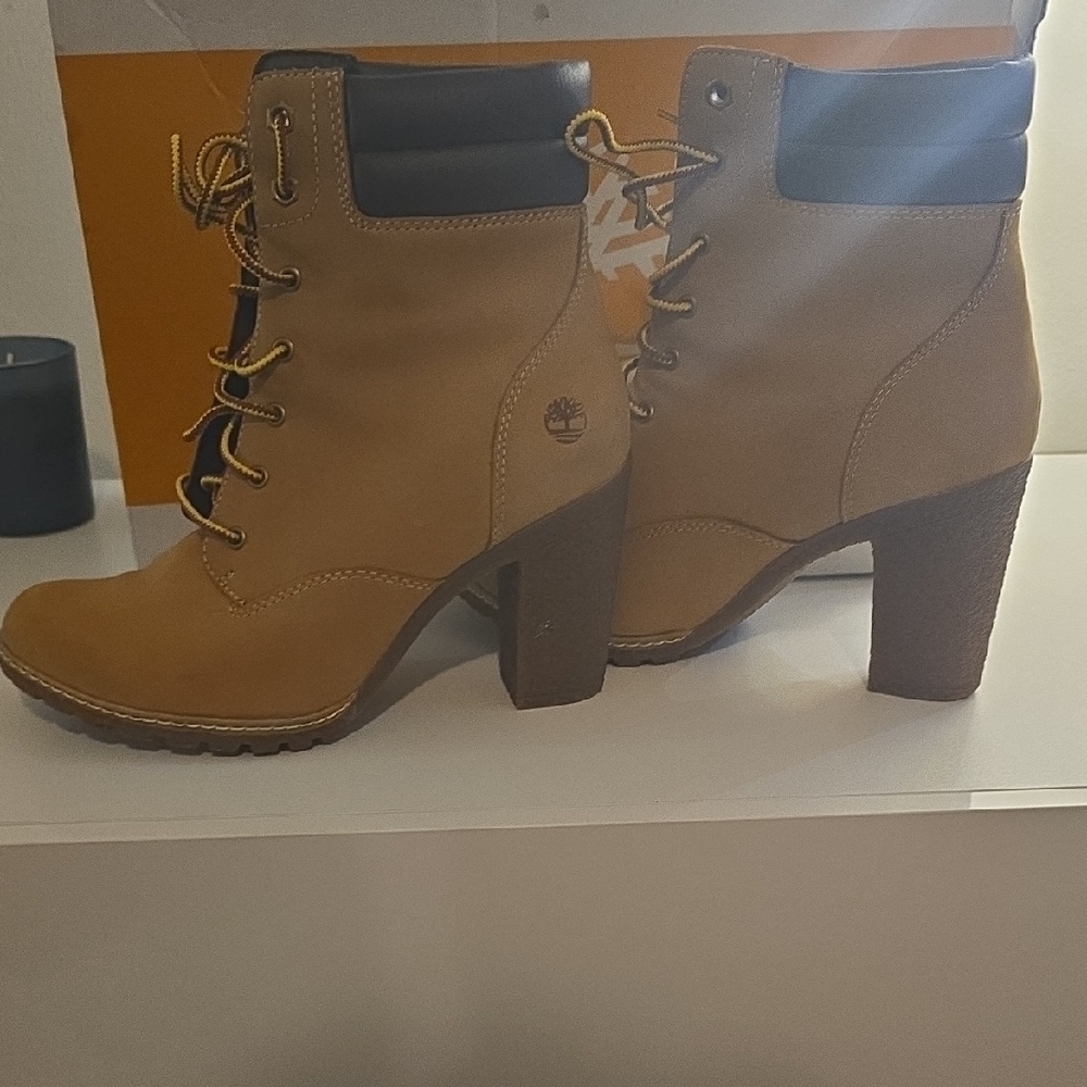 Timberland Tan Heeled Boots